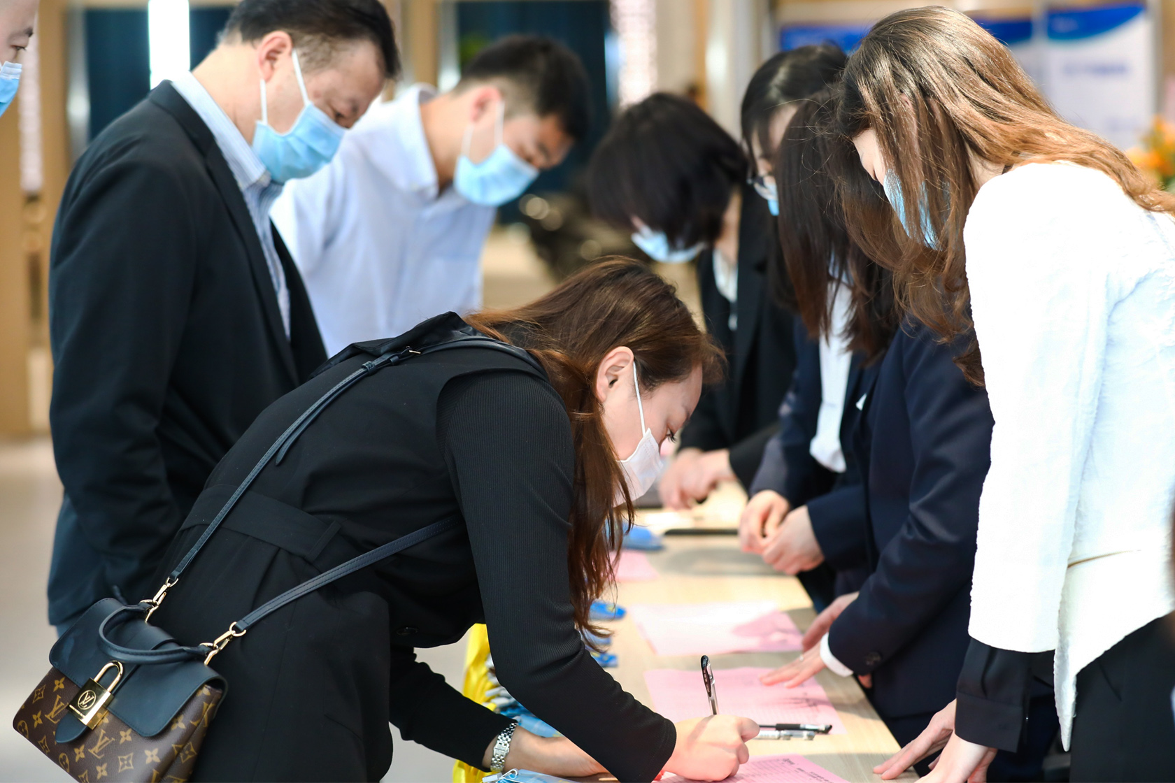 產品發布會參會嘉賓簽到入場