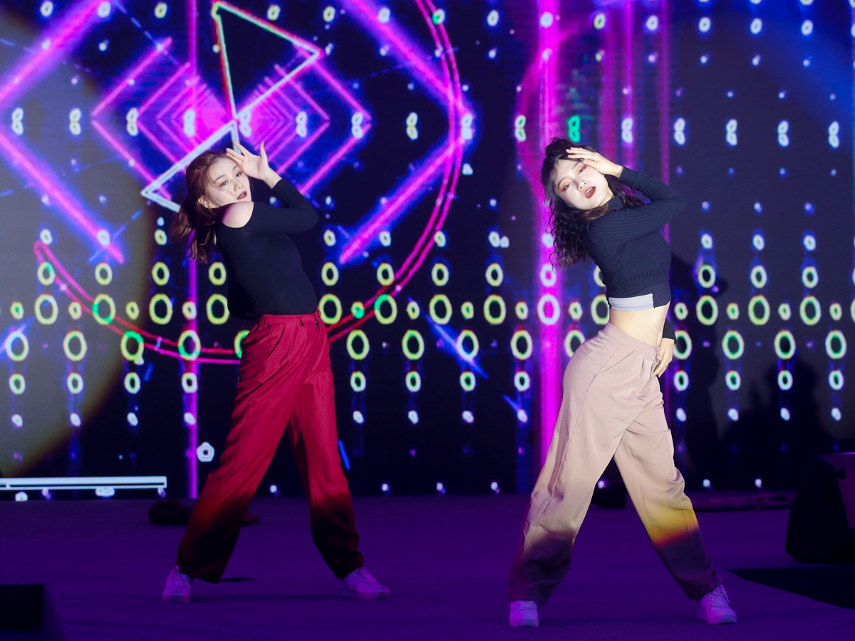 年會(huì)表演節(jié)目彩排