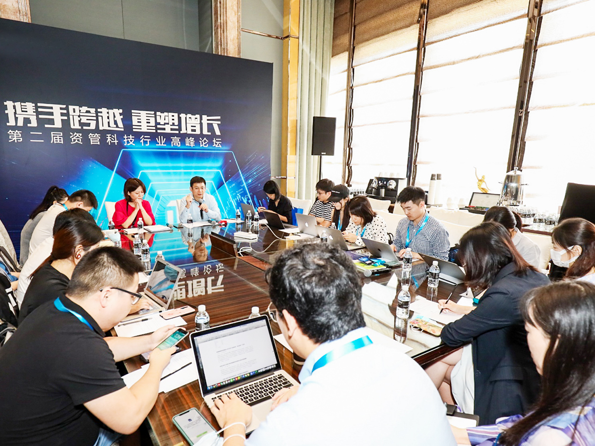 撰寫會議紀(jì)要